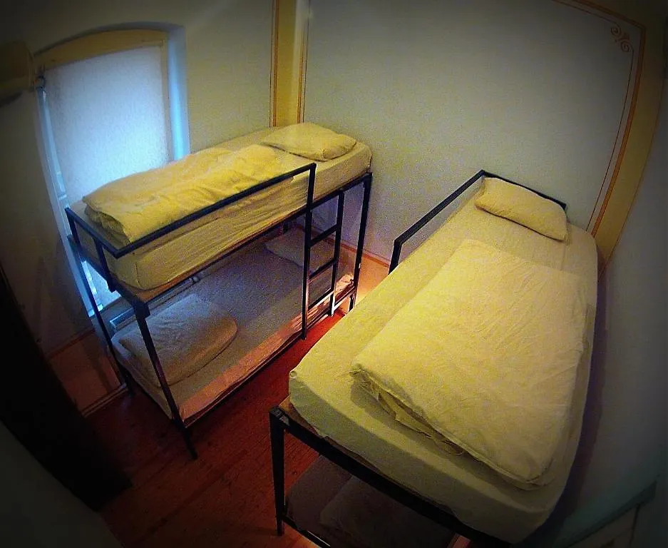 Galata West Hostel اسطنبول